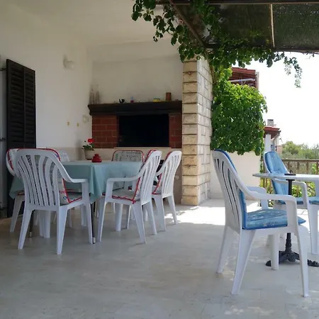 Apartment Surjan *